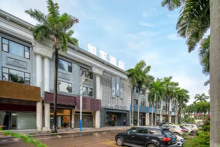 Homeinn Selected Hotel (Foshan Beijiao Park Subway Station Midea Real Estate Plaza)