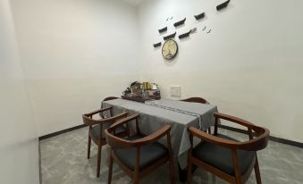 Qianxun Boutique Hotel (Chongqing University Town)