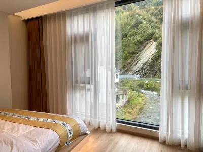 Linjian Ruya Guesthouse (Huangshan Hongcun Scenic Area Branch) Hotels near Huangshanlinsheng Museum