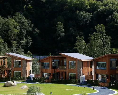 Pingwu Laohe Story Art Mountain Lodge فنادق في بينغ وو