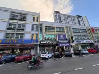 Ipoh Town Horizon Skypool Suites 4-11pax by IWH Suites - غرفة مطلة على الجبل