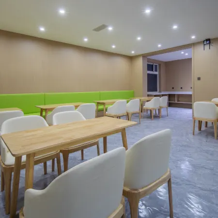 Duoya Hotel (Second Bathing Beach Branch, Yantai University)