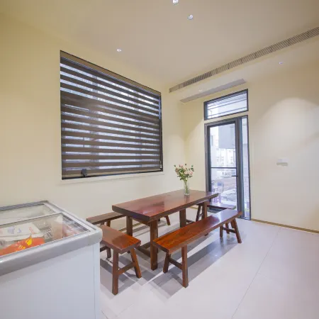 Weizhou Island Haolaiwu Holiday Villa