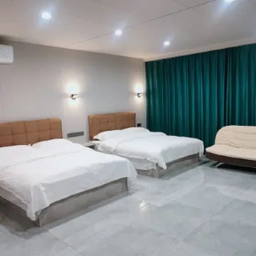 Linghai Summer Hotel