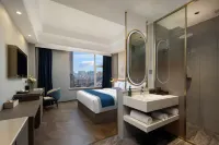 運城皇冠假日酒店（南風廣場店） 鄰近運城體育中學的酒店