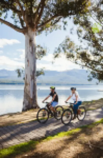 雷德福德湖上汽車旅館