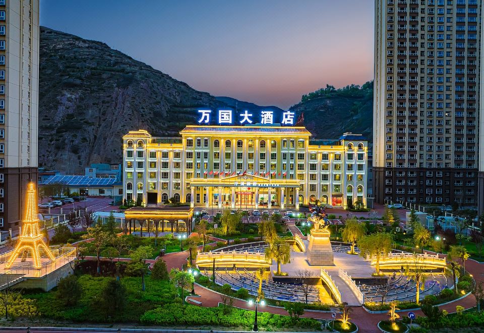 hotel overview picture