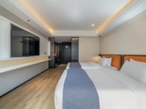 SUNJUYUEHOTEL Hotels in Jiulong