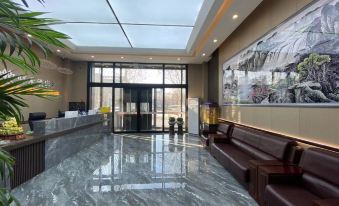 Home Inn Huaxuan Select Hotel (International Leather City Wanda Plaza Branch)