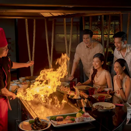 Grand Mercure Bangkok Atrium Отели рядом с достопримечательностью «Торговый центр Show DC»