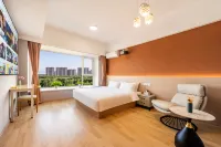 柚子酒店(灃東管委會店) 詩經裏/西安歡樂谷酒店