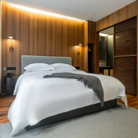 Guidong 8090 Light Luxury Hotel