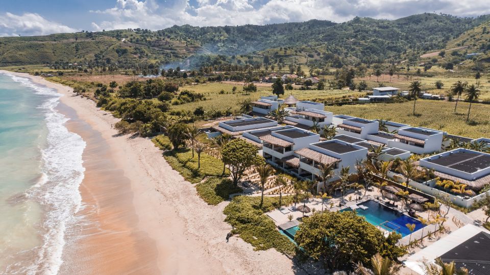Amber Lombok Beach Resort