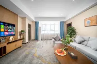 Tekesi Phoenix International Hotel Hotel dekat Eight-Diagram City