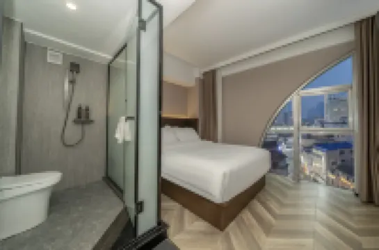 The Andaman Star Trek Hotel (3rd Street, two alleys, Chaoyang Plaza, Nanning)