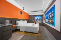 Tirolan Yichao · Intelligent Audio-Visual Hotel (Kunming Guangfu Road Dashanghui Branch) Hotel in zona Jinzhi Bamboos Garden