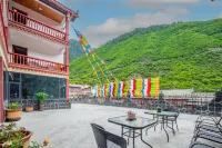 Banshan Yun Jing Hotel (Jiuzhaigou National Park) - vasca da bagno