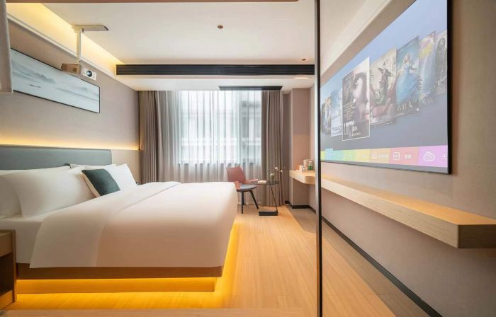 KMF Shadow Stay Smart Hotel(Zhenfeng Bus Station Zhenfeng Ancient City Store)