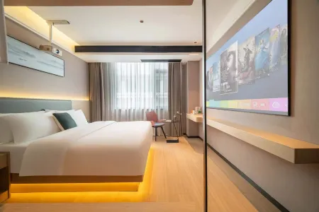 KMF Shadow Stay Smart Hotel(Zhenfeng Bus Station Zhenfeng Ancient City Store)