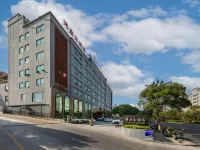 Shishi Huashan Grand Hotel (Quanzhou South Station Branch)