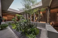 under the banyan tree•a hotel Hotels in Yuzhong District