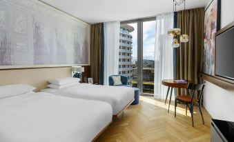 3. Andaz Vi..