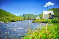 Sky Mirror Hotel (Kangding Xinduqiao Town)
