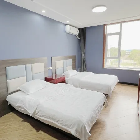 Yongning Hongxiang Business Hotel
