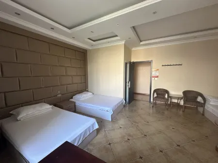 Zhonghai Quick Hotel Отели рядом с достопримечательностью «Народное правительство Тунг-Ван»