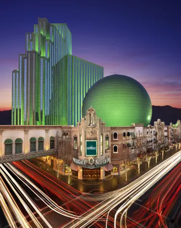 Silver Legacy Reno- A Caesars Rewards Destination Отели рядом с достопримечательностью «Reno Events Center»