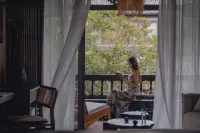 曼辰 Mansion 侘寂美學 · 花園度假酒店 （麗江古城南門木府店）