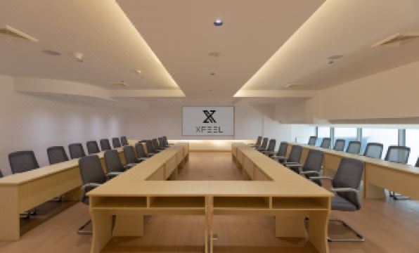 1. XFEEL 호텔..