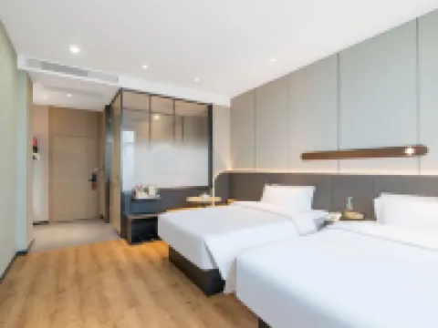 Jinjiang Inn (Xi'an Jinghe New Town Fucha Town Hotel) Hotel di Jingyang