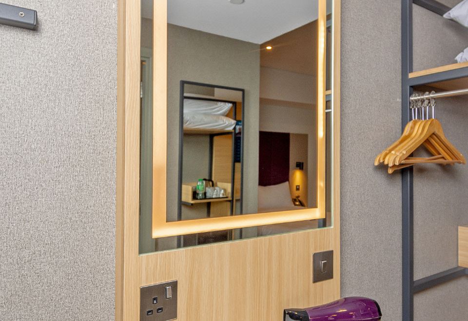 프리미어 인 두바이 인터내셔널 에어포트