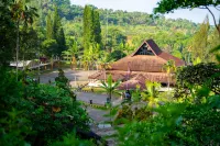 Grand Cempaka Resort Hotel