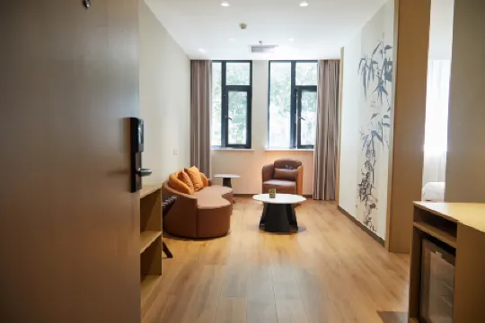 Beijing Tianhongshan Hotel Отели рядом с достопримечательностью «Yigongmen»