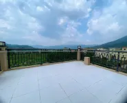 Yazhuang Homestay - 발코니