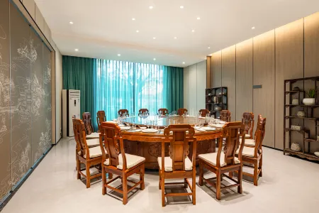 PLATINUM MANDO HOTEL