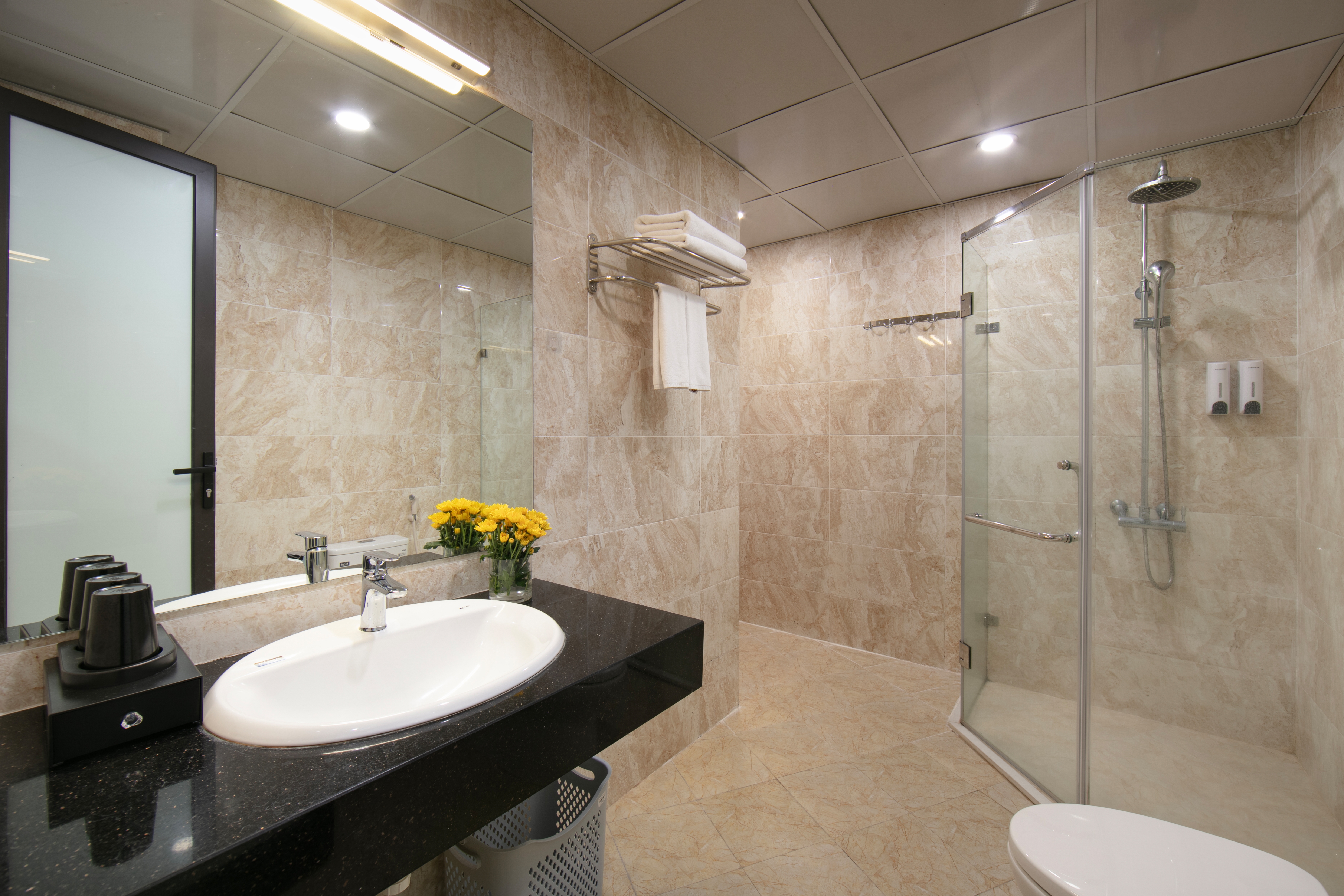 Fuji Hotel and Apartment  Cau Giay Номера Photos