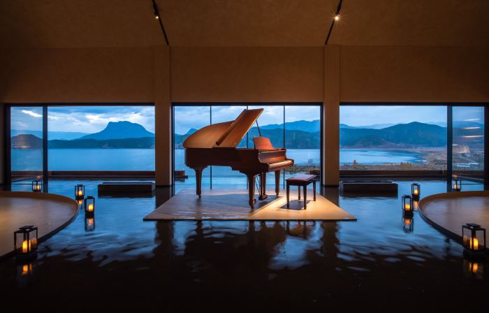 Lugu Lake Cheman Ruyingsong Mid-Levels Hotel