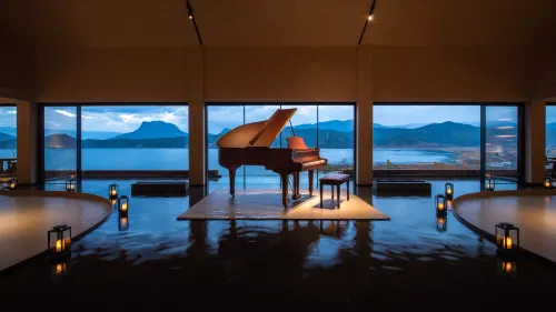 Lugu Lake Cheman Ruyingsong Mid-Levels Hotel