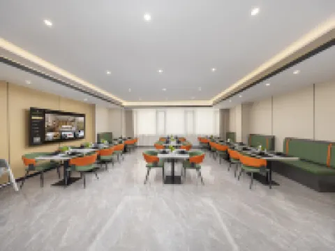 Vienna International Hotel (Haikou Meilan International Airport Store)