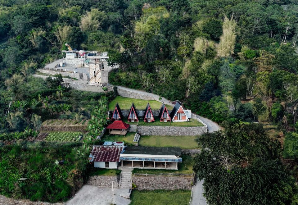 잉카 빌라 셈발룬 외부 사진