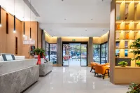 Xiboru Light Luxury Hotel (Jianghan Road Pedestrian Street Union Hospital) - Cheap