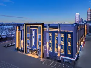 Rezen Dong Hotel (Control Memorial Tower Central Street Branch)