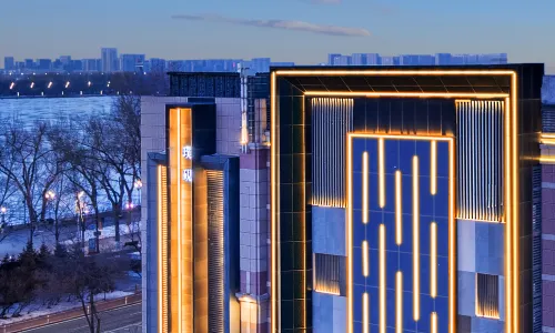 Rezen Dong Hotel (Control Memorial Tower Central Street Branch)