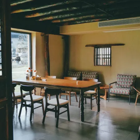 Xinchang · Tranquil Bay Retreat