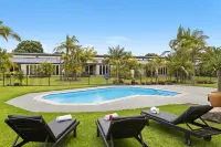 Taipa Beach Resort - Pools