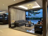 Shore Staycation MOA - خلابة