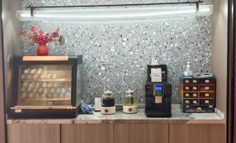 Temperature Season Hotel (Yiwu International Trade City Branch)